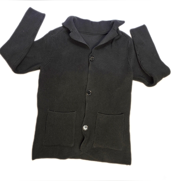 Black Knit Button Up Sweater With Front Pockets. No Label. - Picture 4 of 7